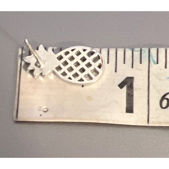 Vintage Silver Tone Pineapple Stud Earrings Openwork Pierced Swinger Estate 5/8" - Picture 4 of 5